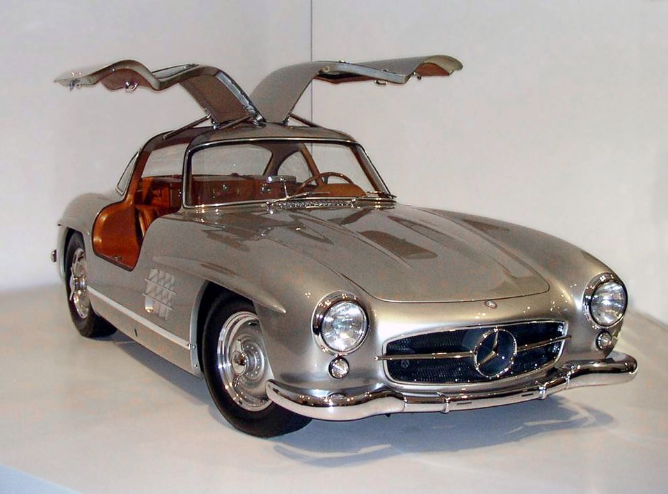 Gold Mercedes-Benz 300SL Gullwing